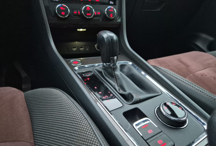 SEAT ATECA 1.4 TSI 150CV DSG7 XCELLENCE * CAMERA DE RECUL * TOIT PANORAMIQUE 