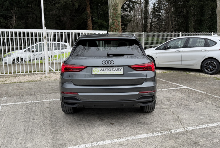 Audi Q3 35 TFSI 150 S-Line S-tronic 7 Mild Hybrid  * Française en stock / Entretien AUDI / Carplay