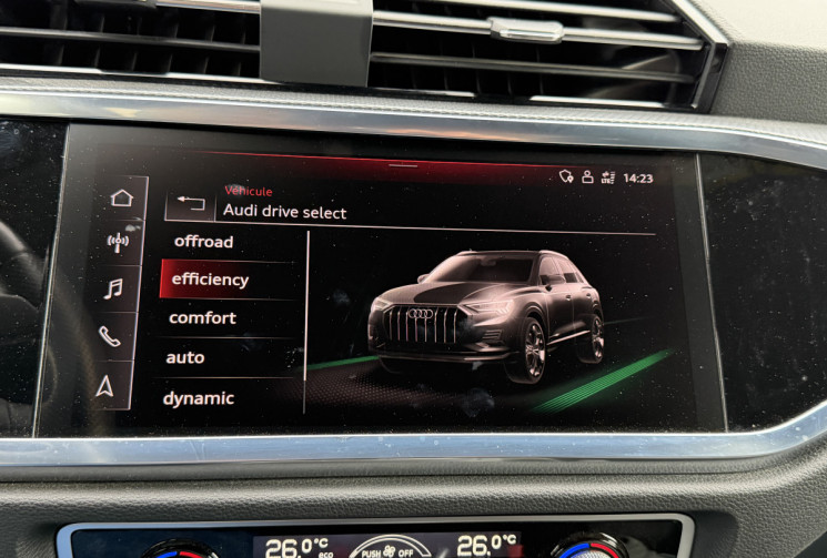Audi Q3 35 TFSI 150 S-Line S-tronic 7 Mild Hybrid  * Française en stock / Entretien AUDI / Carplay