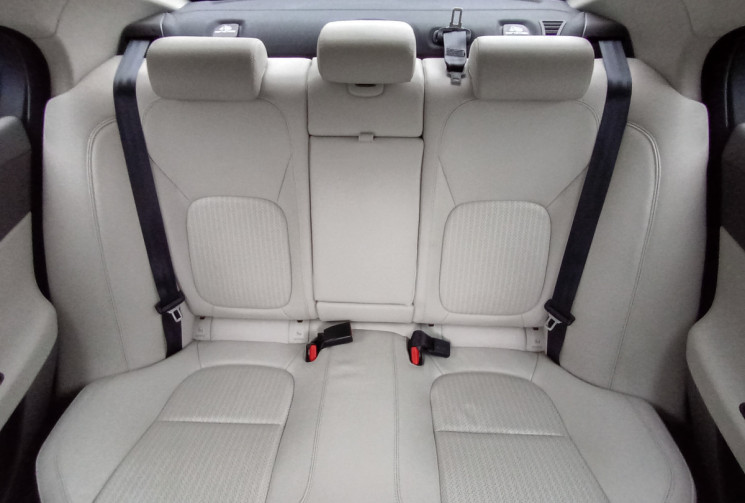 Jaguar XE 2.0 D - 180 - BVA BERLINE *Portfolio*