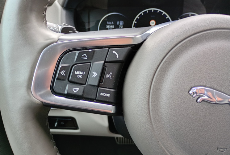 Jaguar XE 2.0 D 180 Ch Finition Portfolio (Finition très Premium Jaguar)