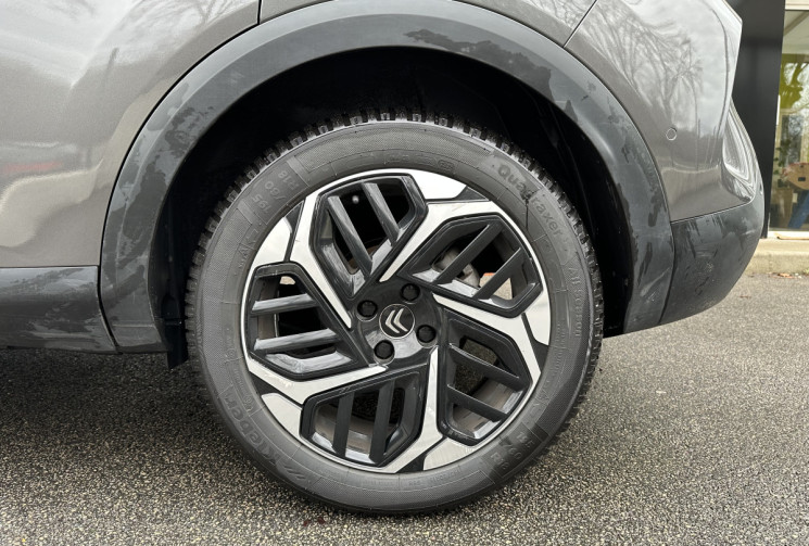 Citroën C4 Shine 1.5 HDI 130 EAT8 / Carplay / Tete haute / Camera / Entretien complet Citroen