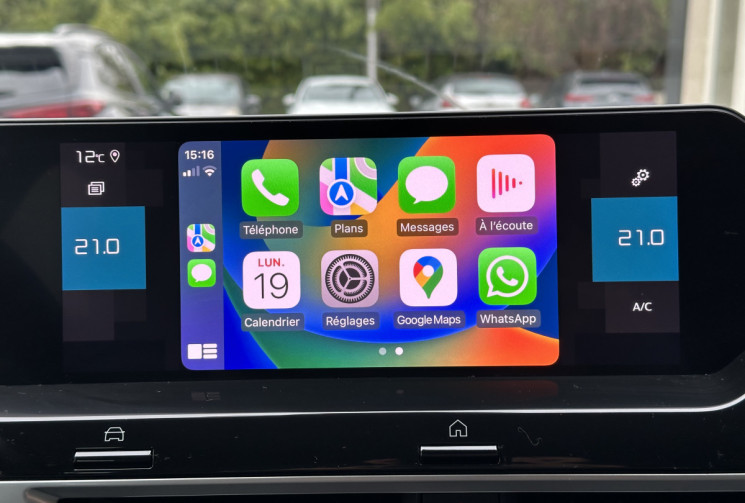 Citroën C4 Shine 1.5 HDI 130 EAT8 / Carplay / Tete haute / Camera / Entretien complet Citroen