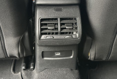 Citroën C4 Shine 1.5 HDI 130 EAT8 / Carplay / Tete haute / Camera / Entretien complet Citroen