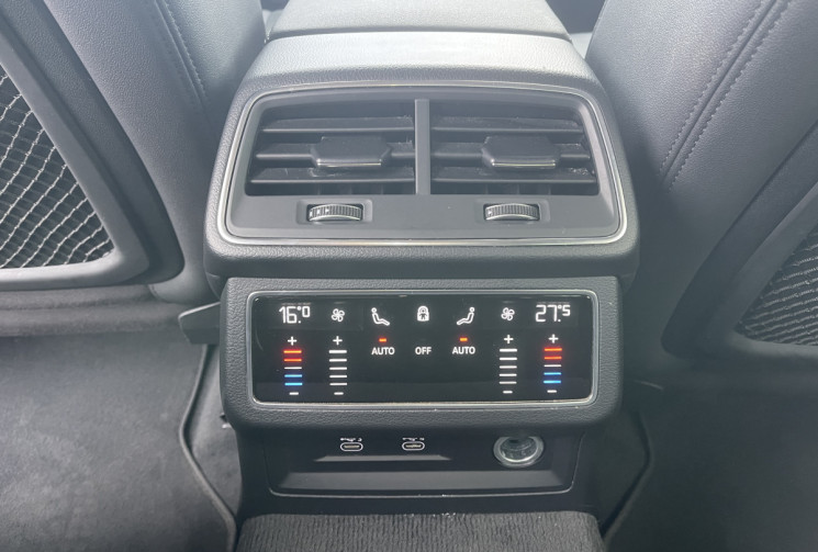 Audi A6 50 TFSIe 299 ch PACK S LINE Quattro S tronic 7 Quattro