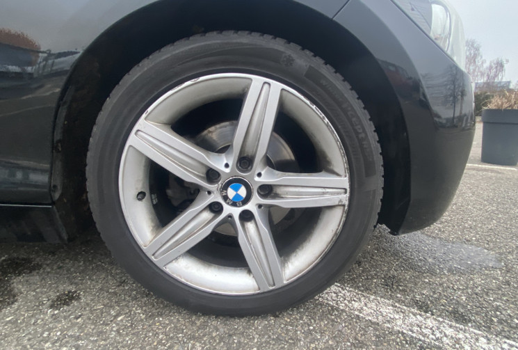 BMW Série 1 120d xDRIVE 184 ch SPORT