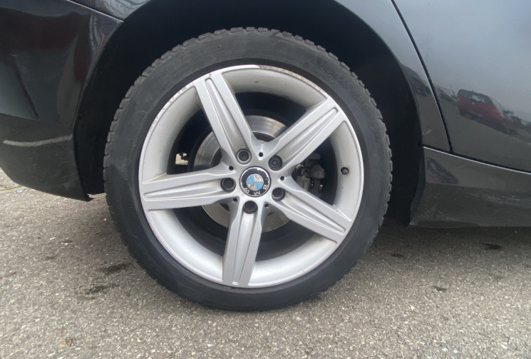 BMW Série 1 120d xDRIVE 184 ch SPORT