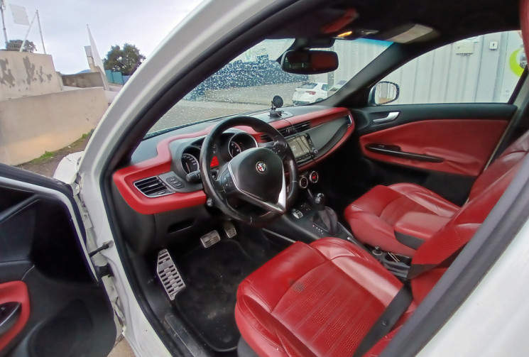 Alfa Romeo GIULIETTA  2 1.4i TURBO 170 DISTINCTIVE