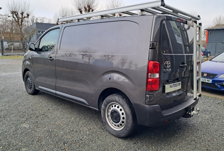 Toyota PROACE Medium 2.0 140 Dynamic - Galerie Echelle Attelage - TVA -ENTRETIEN OK - 1ERE MAIN