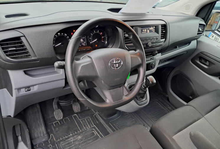 Toyota PROACE Medium 2.0 140 Dynamic - Galerie Echelle Attelage - TVA -ENTRETIEN OK - 1ERE MAIN