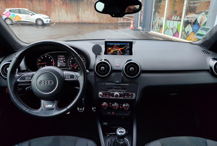 Audi A1 Sportback 1.0 TFSI 95 S line Toit ouvrant