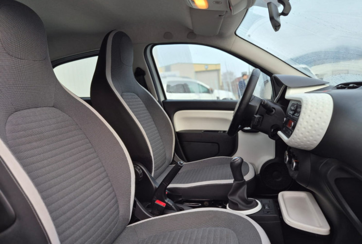 Renault Twingo III 1.0 SCE 69 CV * LIMITED * CARNET COMPLET * CT VIERGE