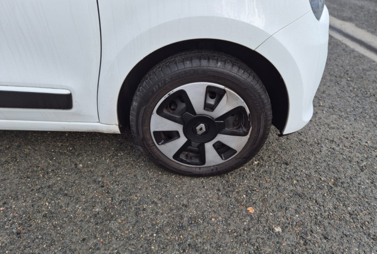 Renault Twingo III 1.0 SCE 69 CV * LIMITED * CARNET COMPLET * CT VIERGE