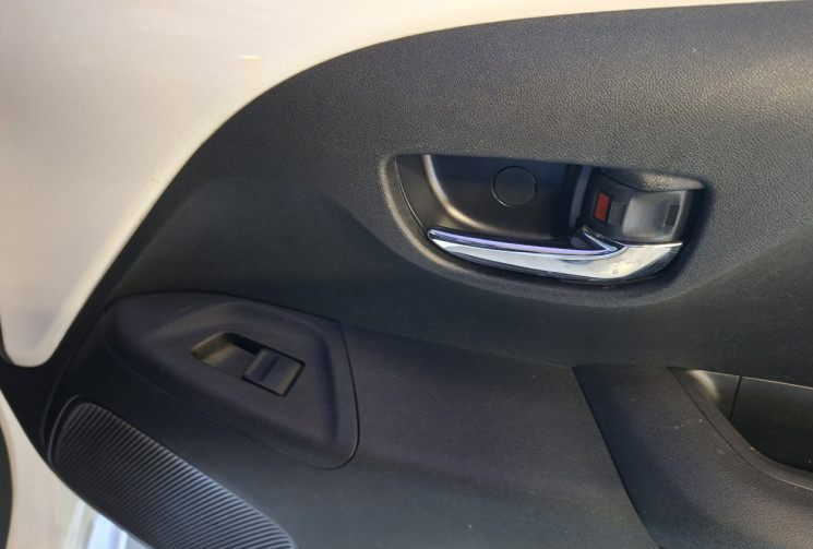 Toyota Aygo Phase 2 1.0 VVTi 12V 72 cv GARANTIE 6 MOIS