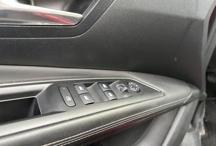 Peugeot 3008 1.6 BLUEHDI 120 ALLURE BUSINESS EAT6