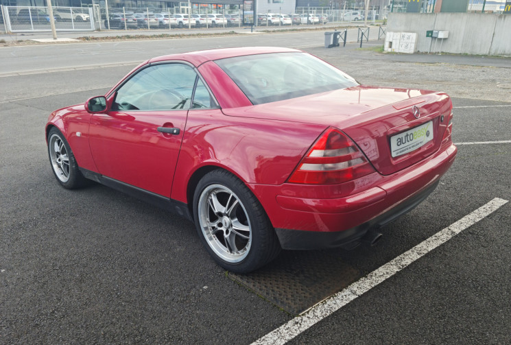 Mercedes SLK 200 2.0 i 16V 136 CV