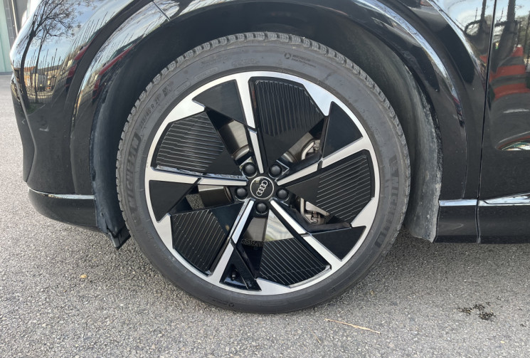 Audi Q4 E-TRON 50 299ch QUATTRO S LINE 