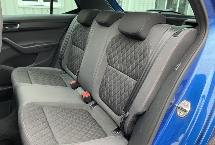 Skoda Fabia 1.0 TSI 95 ch Monte Carlo DSG7/33000 km/AppleCarplay/ Toit pano/Angle mort/