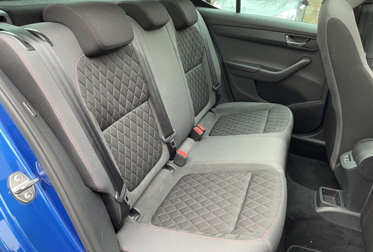 Skoda Fabia 1.0 TSI 95 ch Monte Carlo DSG7/33000 km/AppleCarplay/ Toit pano/Angle mort/