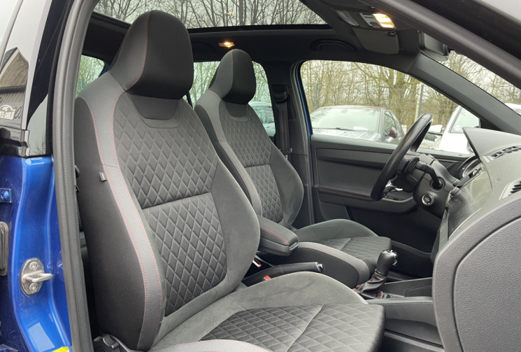 Skoda Fabia 1.0 TSI 95 ch Monte Carlo DSG7/33000 km/AppleCarplay/ Toit pano/Angle mort/