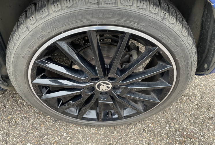 Skoda Fabia 1.0 TSI 95 ch Monte Carlo DSG7/33000 km/AppleCarplay/ Toit pano/Angle mort/