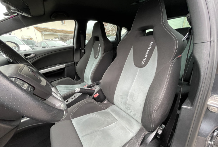 SEAT Leon 2.0 CUPRA R / 265 CH / A JOUR