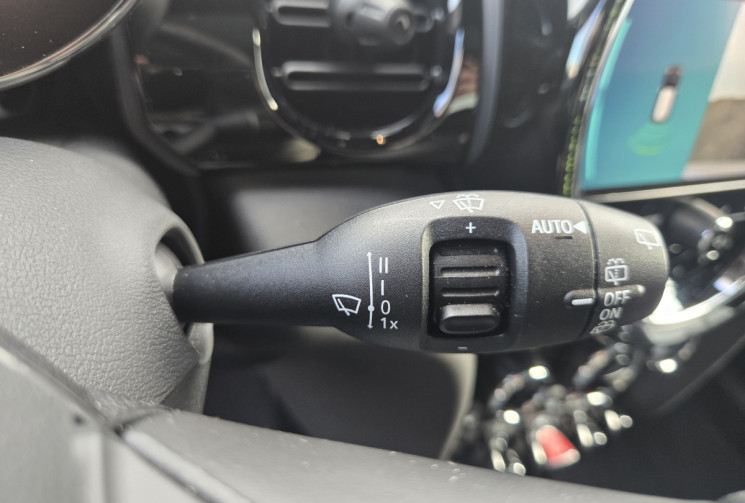 Mini Mini Cooper 136ch Edition Camden BVA7 *toit ouvrant * carplay sans fil * camera de recul *     