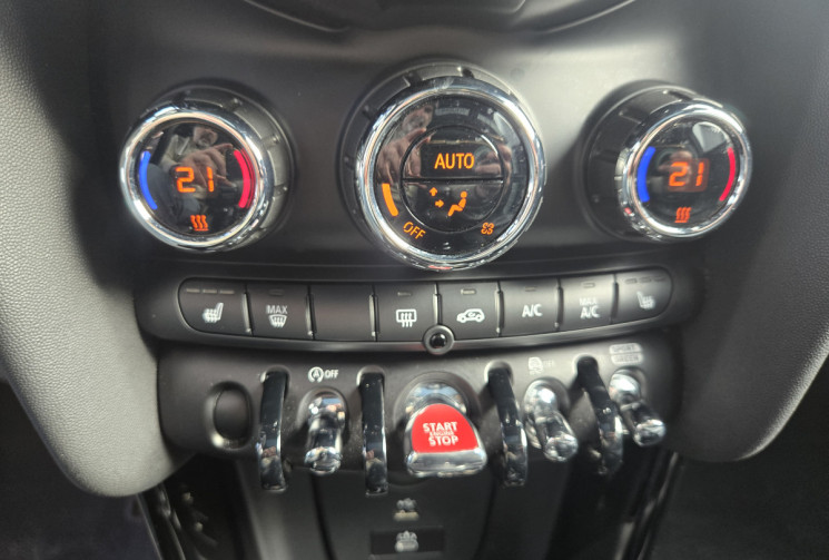 Mini Mini Cooper 136ch Edition Camden BVA7 *toit ouvrant * carplay sans fil * camera de recul *     