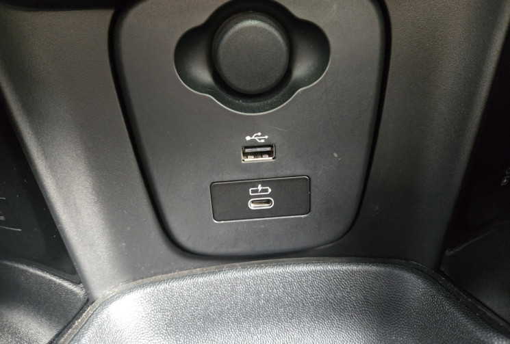 Mini Mini Cooper 136ch Edition Camden BVA7 *toit ouvrant * carplay sans fil * camera de recul *     