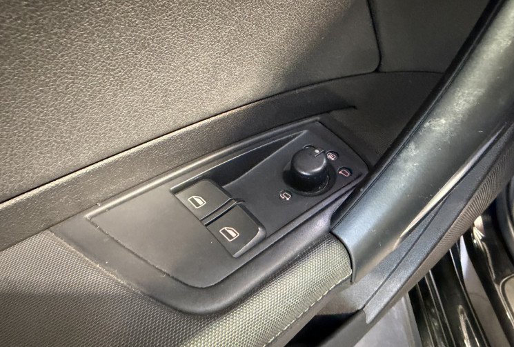 Audi A1 1.4 TFSI 185ch S line S-Tronic 7 / SIEGE F1 / RADAR DE RECUL / GARANTIE 6 MOIS