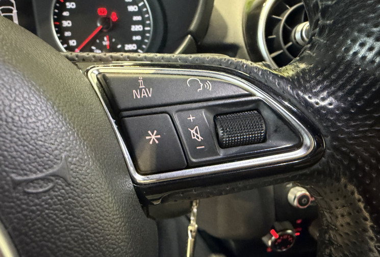 Audi A1 1.4 TFSI 185ch S line S-Tronic 7 / SIEGE F1 / RADAR DE RECUL / GARANTIE 6 MOIS