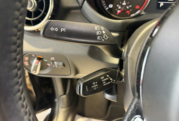 Audi A1 1.4 TFSI 185ch S line S-Tronic 7 / SIEGE F1 / RADAR DE RECUL / GARANTIE 6 MOIS