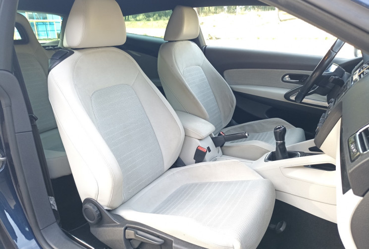 Volkswagen Scirocco Phase 2 - 2.0 TDI 150CH - Alcantara - Radars AV/AR - Distrib + embrayage à jour