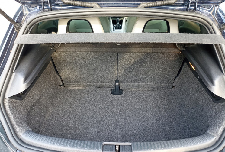 Volkswagen Scirocco Phase 2 - 2.0 TDI 150CH - Alcantara - Radars AV/AR - Distrib + embrayage à jour