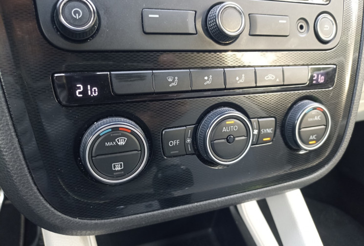 Volkswagen Scirocco Phase 2 - 2.0 TDI 150CH - Alcantara - Radars AV/AR - Distrib + embrayage à jour