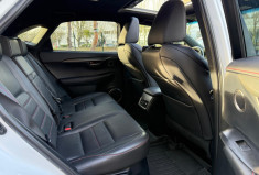 Lexus NX  300h 2.5 VVT-i 197 BUSINESS  