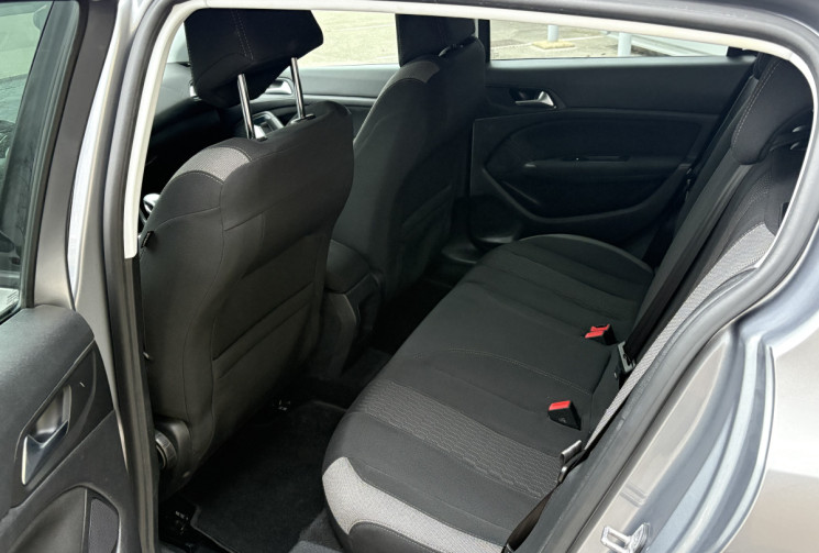 Peugeot 308 1.2 style 130 cv 