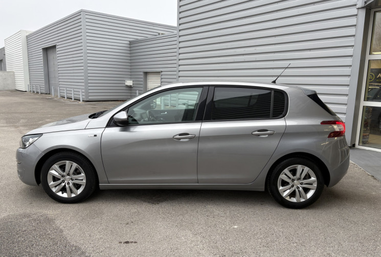 Peugeot 308 1.2 style 130 cv 