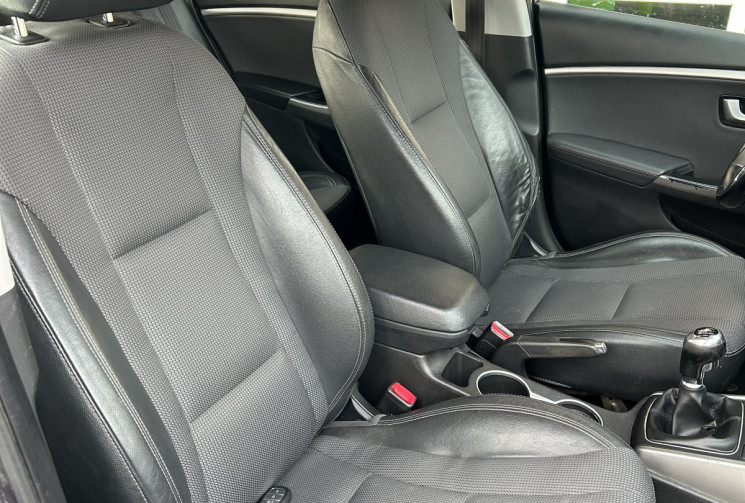 Hyundai i30 Exécutive 1.6 GDI 135 cv