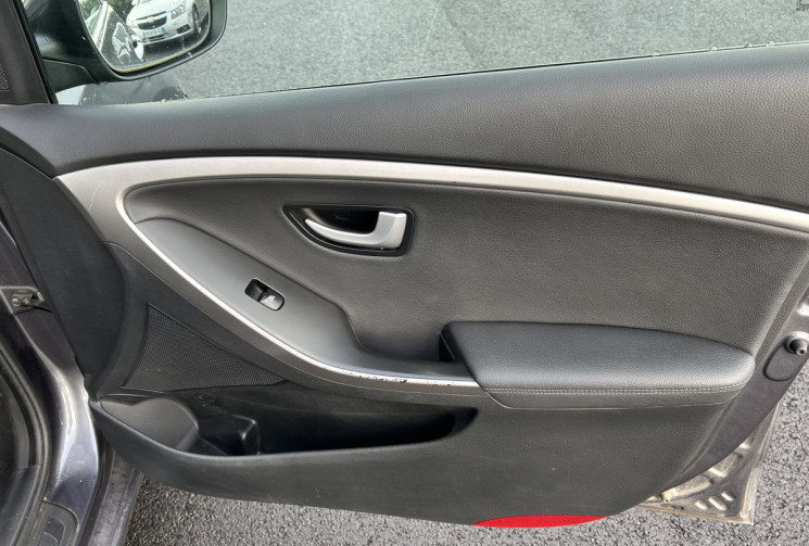 Hyundai i30 Exécutive 1.6 GDI 135 cv