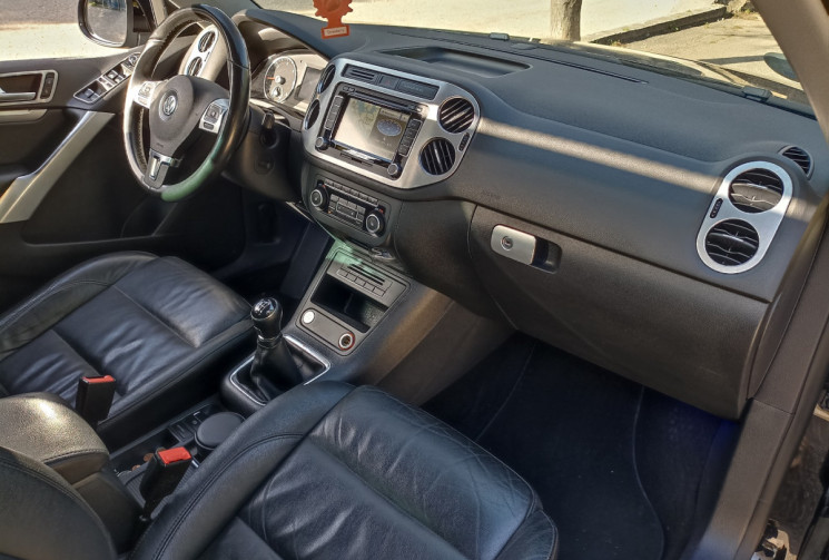 Volkswagen Tiguan Phase 2 - 2.0 TDI 140 CH 4MOTION - CARAT - Toit Pano - 2ème Main - Français