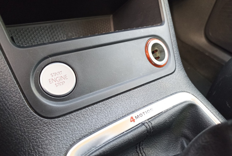 Volkswagen Tiguan Phase 2 - 2.0 TDI 140 CH 4MOTION - CARAT - Toit Pano - 2ème Main - Français