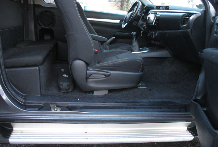 Toyota HILUX X-TRA CABINE 2.4 D-4D AWD 150 LEGENDE