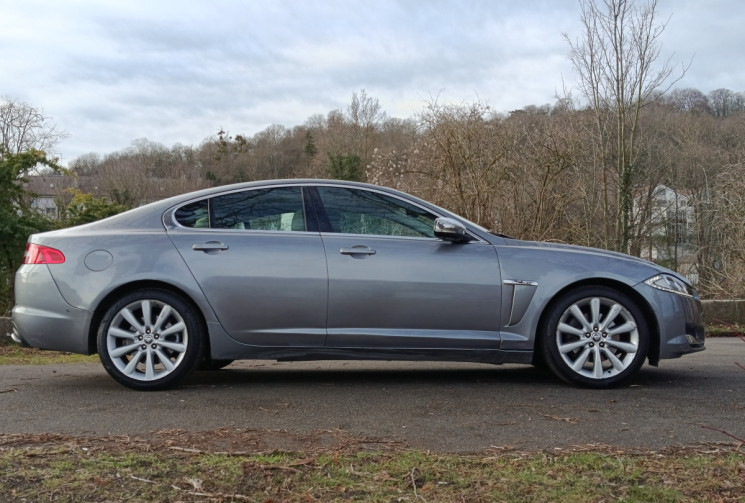Jaguar XF 2.2D LUXE PREMIUM 190 / ENTRETIEN FULL JAGUAR 