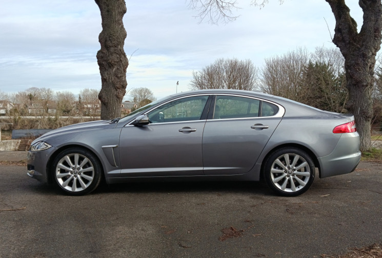 Jaguar XF 2.2D LUXE PREMIUM 190 / ENTRETIEN FULL JAGUAR 