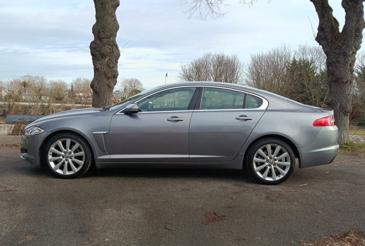 Jaguar XF 2.2D LUXE PREMIUM 190 / ENTRETIEN FULL JAGUAR 