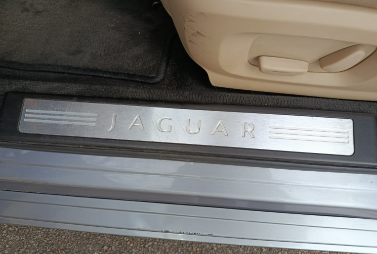 Jaguar XF 2.2D LUXE PREMIUM 190 / ENTRETIEN FULL JAGUAR 