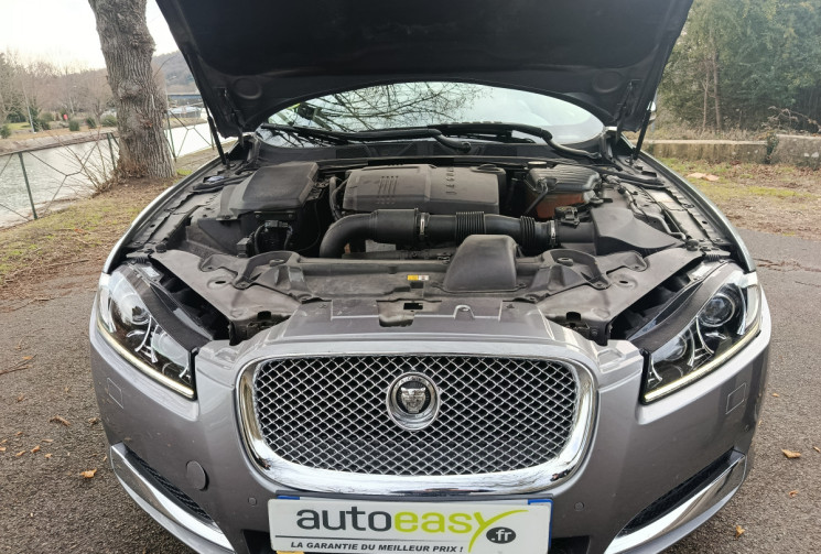 Jaguar XF 2.2D LUXE PREMIUM 190 / ENTRETIEN FULL JAGUAR 