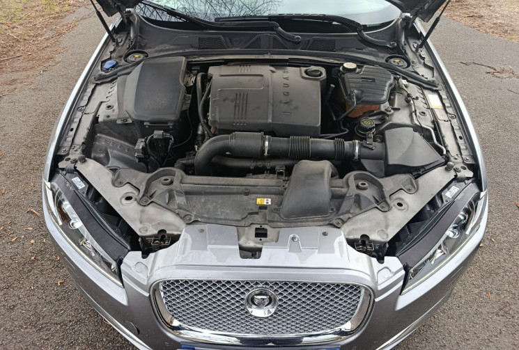 Jaguar XF 2.2D LUXE PREMIUM 190 / ENTRETIEN FULL JAGUAR 