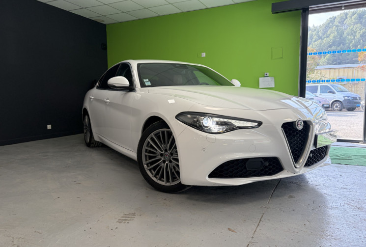 Alfa Romeo Giulia 2.2 180 CV LUSSO